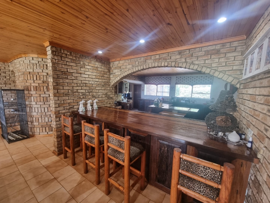 5 Bedroom Property for Sale in Bethlehem Rural Free State